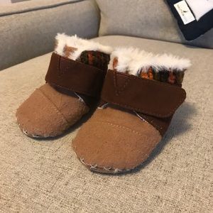 Baby Toms size 3! Perfect condition!